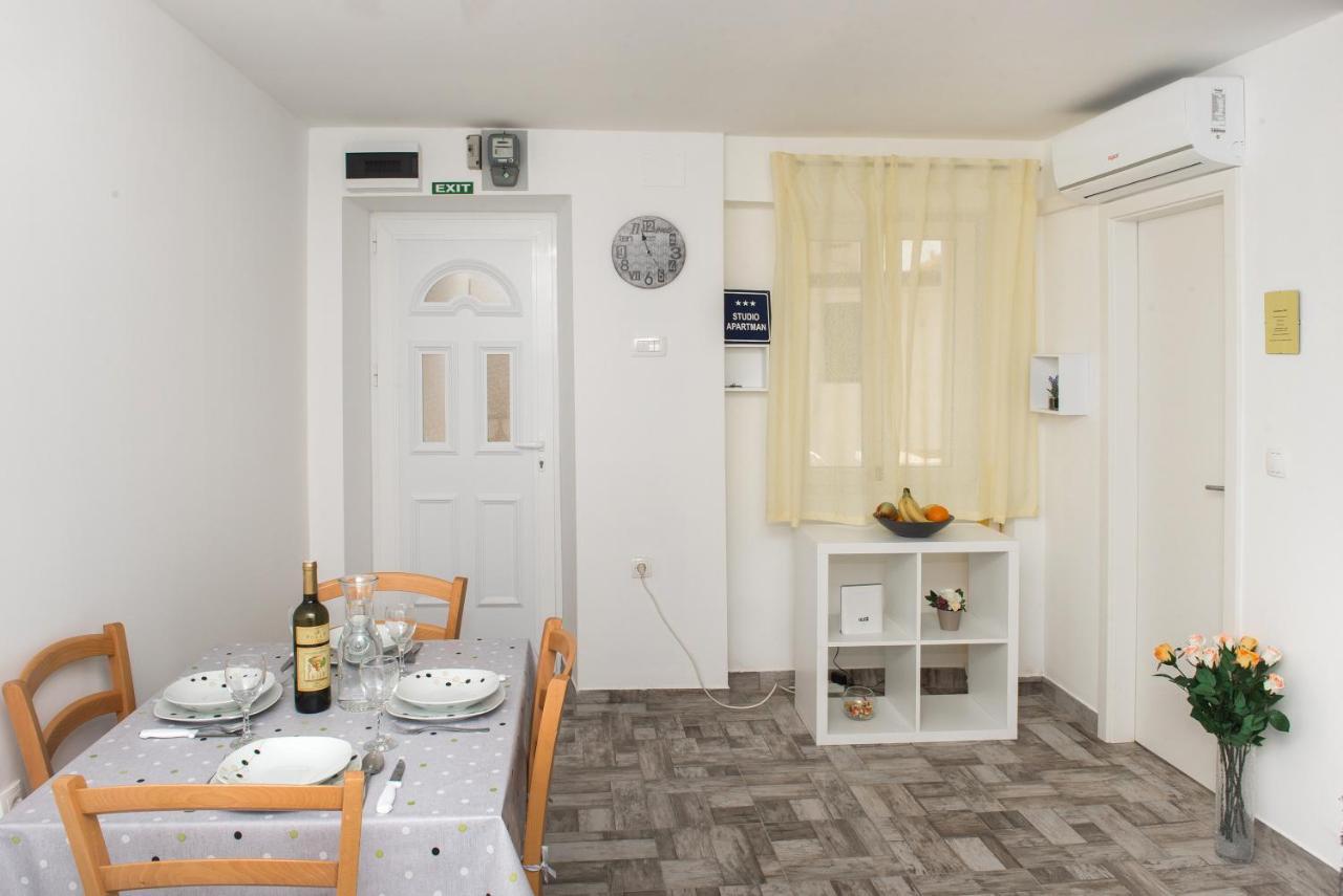 Studio Apartment Bilic Szybenik Zewnętrze zdjęcie